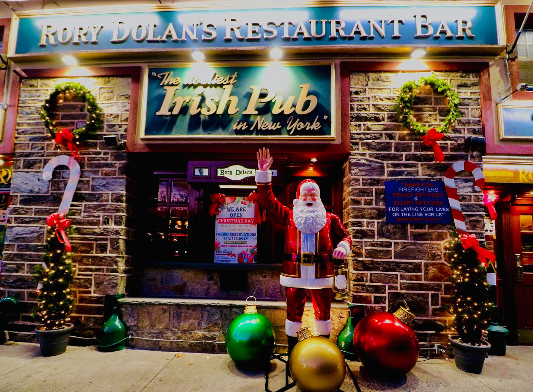 santa in the main dining room