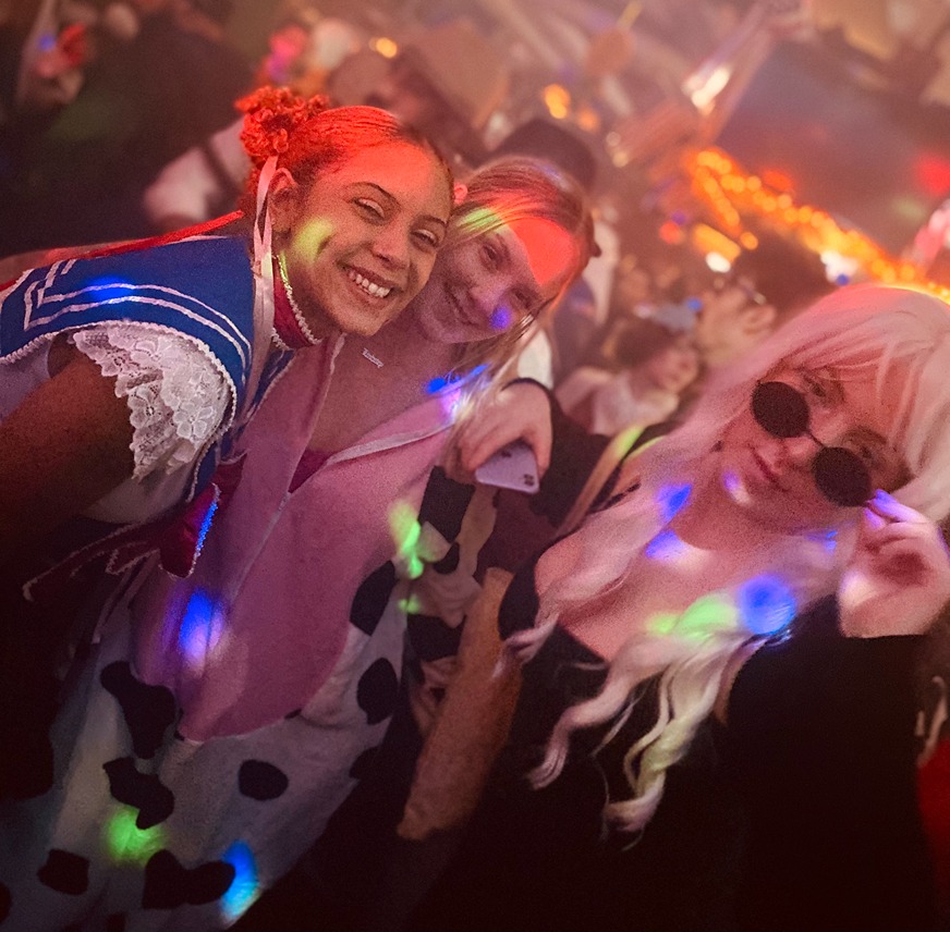 Photo of children in halloween costume